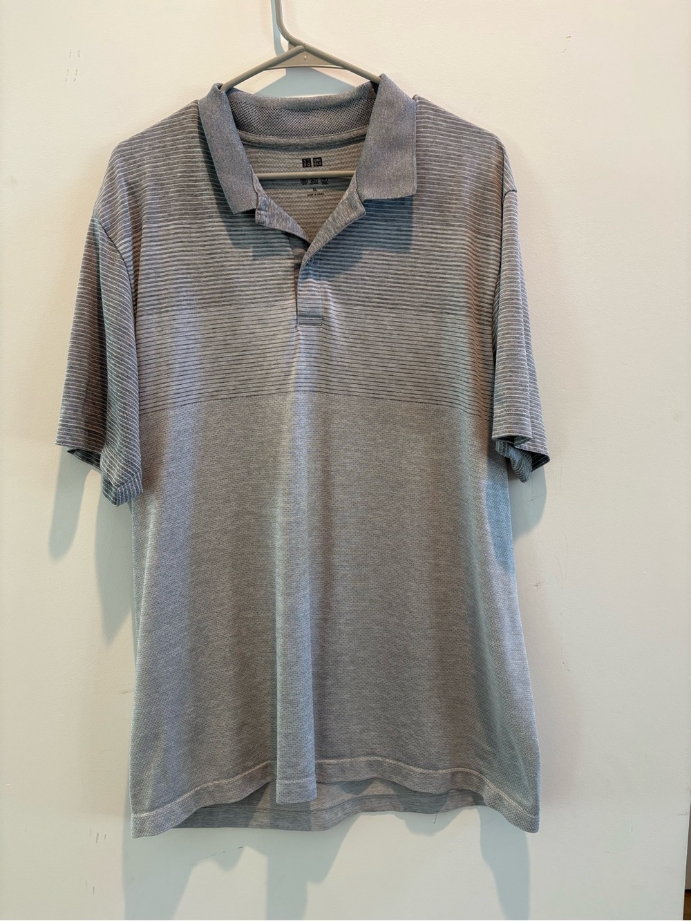 Uniqlo Men's Dry- Ex Activewear Light Gray Horizontal-Stripe Polo